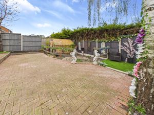 Patio- click for photo gallery